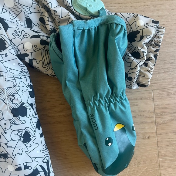 18 Months Boys Patterned One Piece Snowsuit - Black and White - Picture 3 of 4